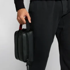 Christian Louboutin Blaster Leather Wash Bag CM53 Pouches -Christian Louboutin Online Shop christian louboutin blaster leather wash bag 16718475 32818611 1000